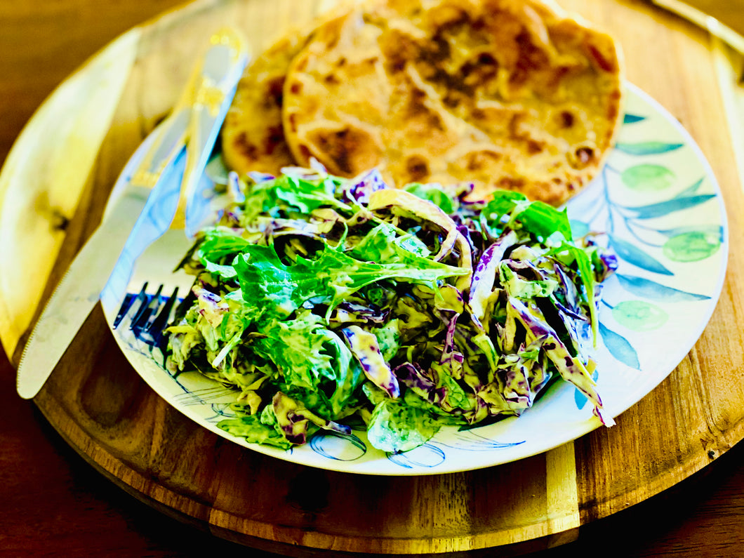 Garden Salad With Nun Bread